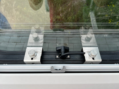 WOMO-AK Fenstersicherung für vorgehängte Kastenwagen (VAN) Fenster
